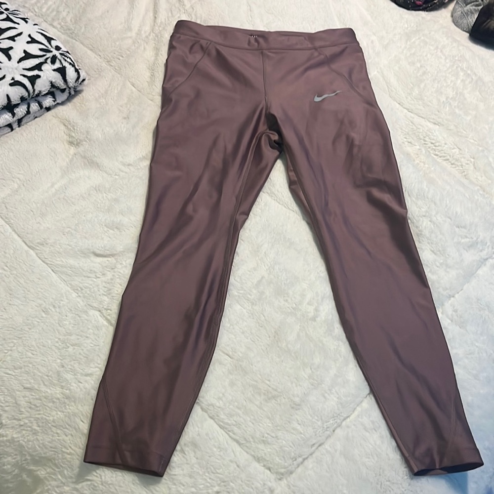 Rose gold Nike leggings